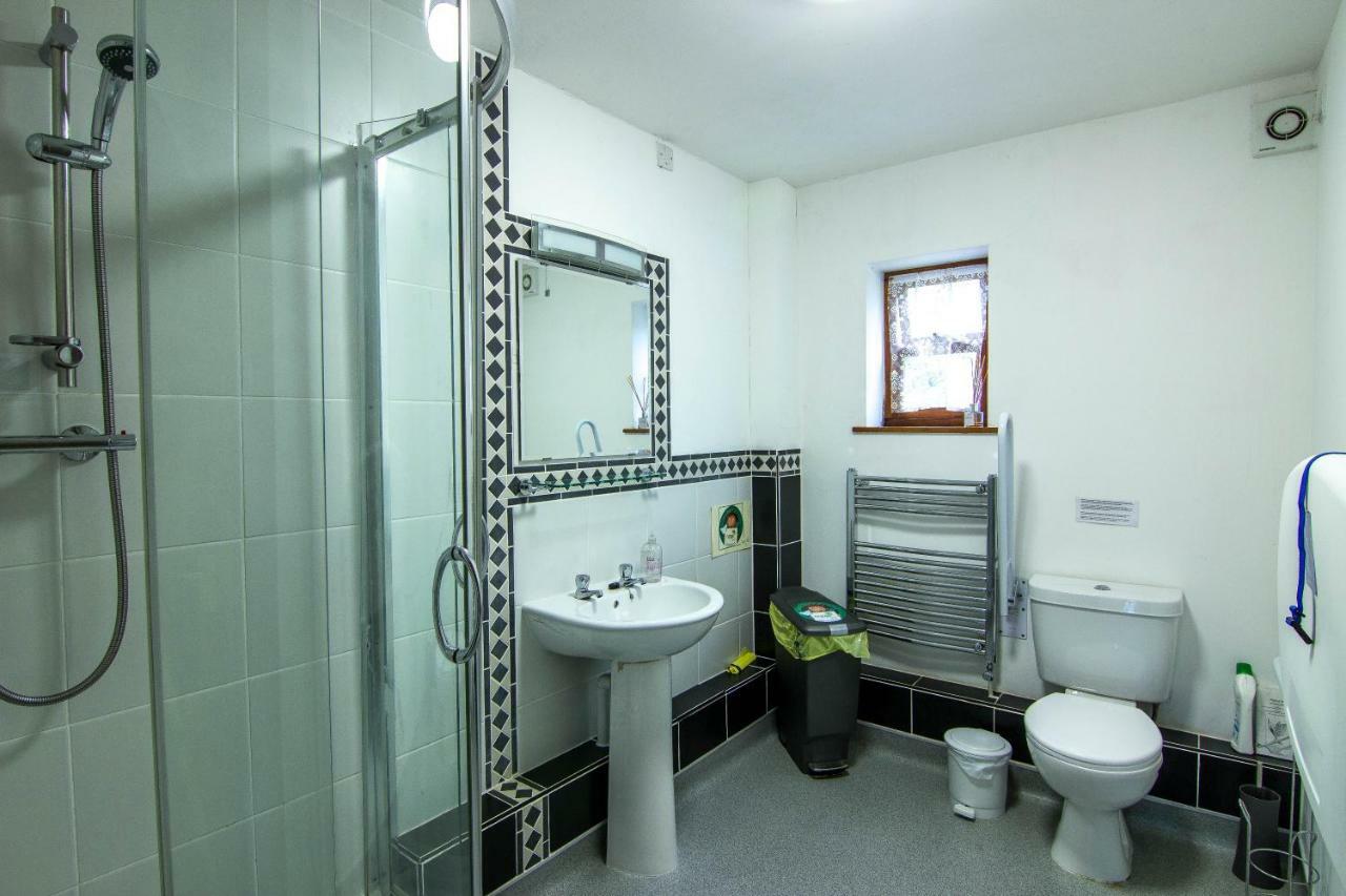 Ceridwen Holiday Homes Llandysul エクステリア 写真